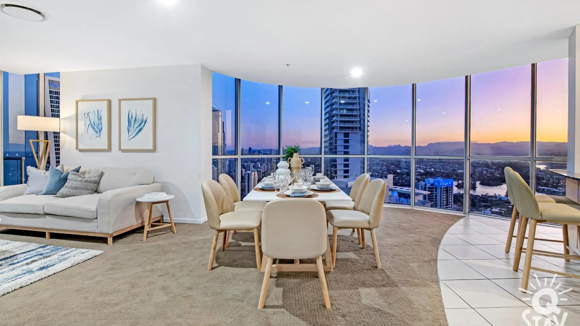 Chevron Renaissance Surfers Paradise Mid Week Madness Deal - Q Stay Gold Coast Apartment