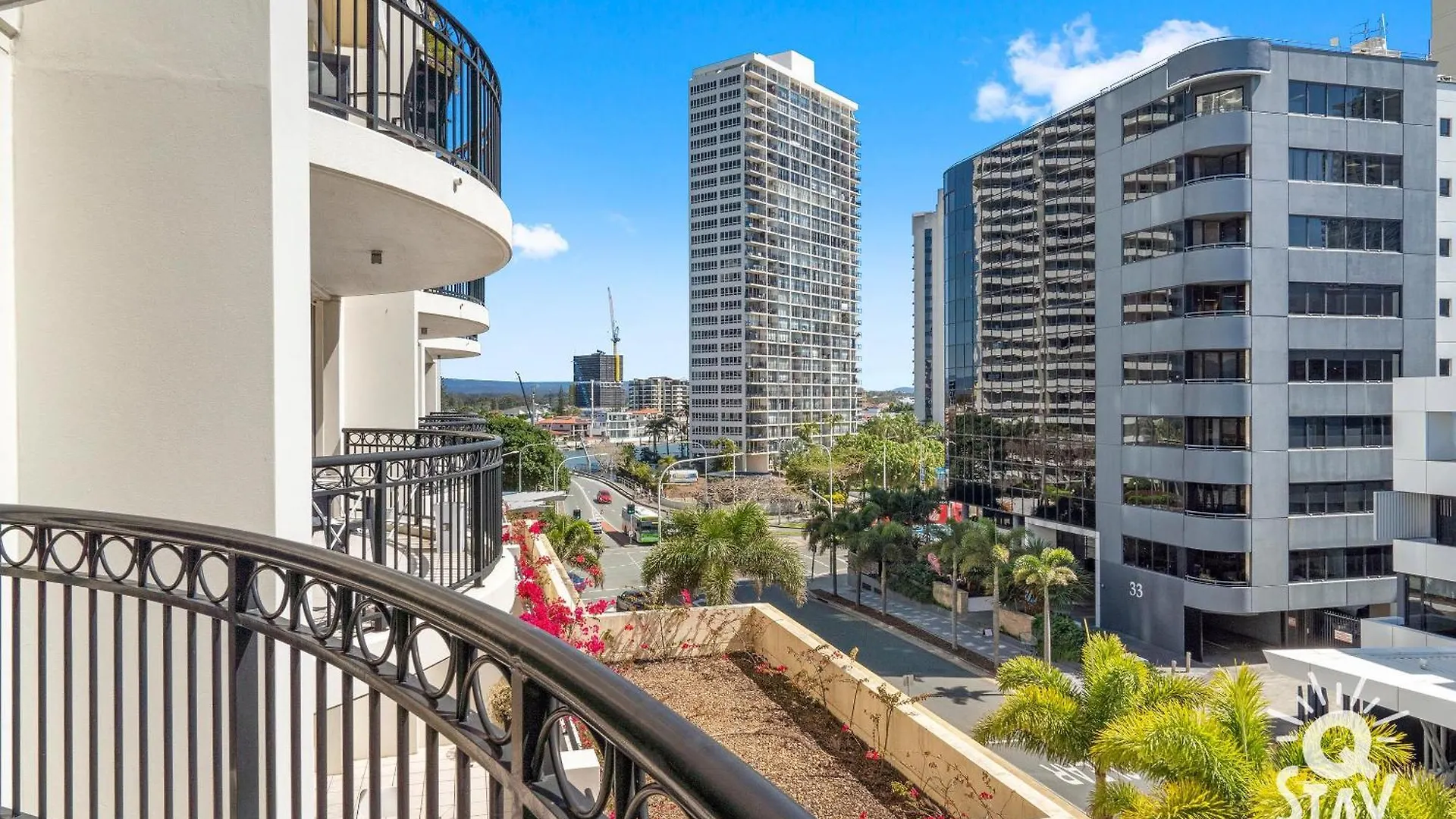 Apartment Chevron Renaissance Surfers Paradise Mid Week Madness Deal - Q Stay Gold Coast