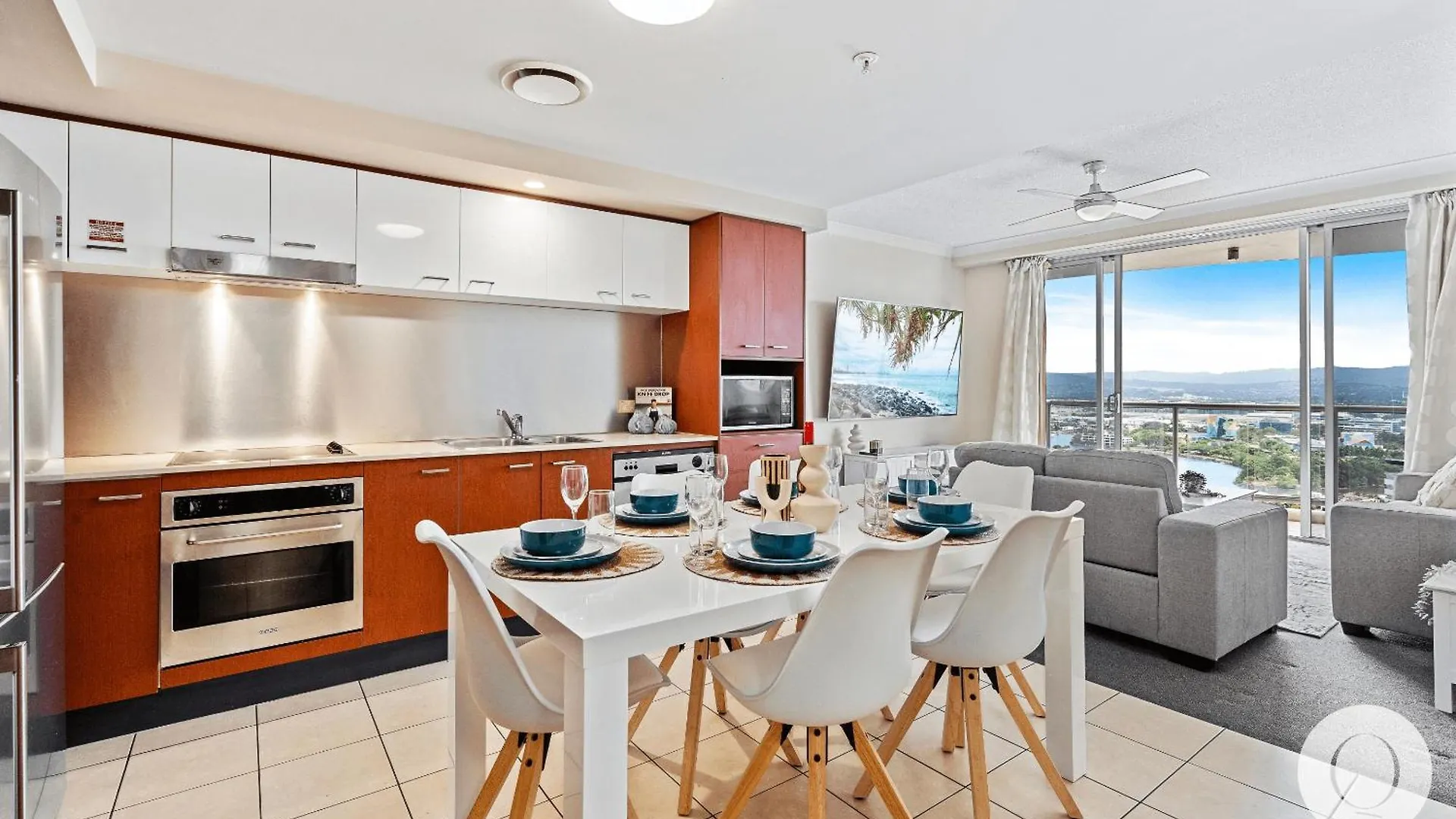 Chevron Renaissance Surfers Paradise Mid Week Madness Deal - Q Stay Gold Coast 0*,  Australia