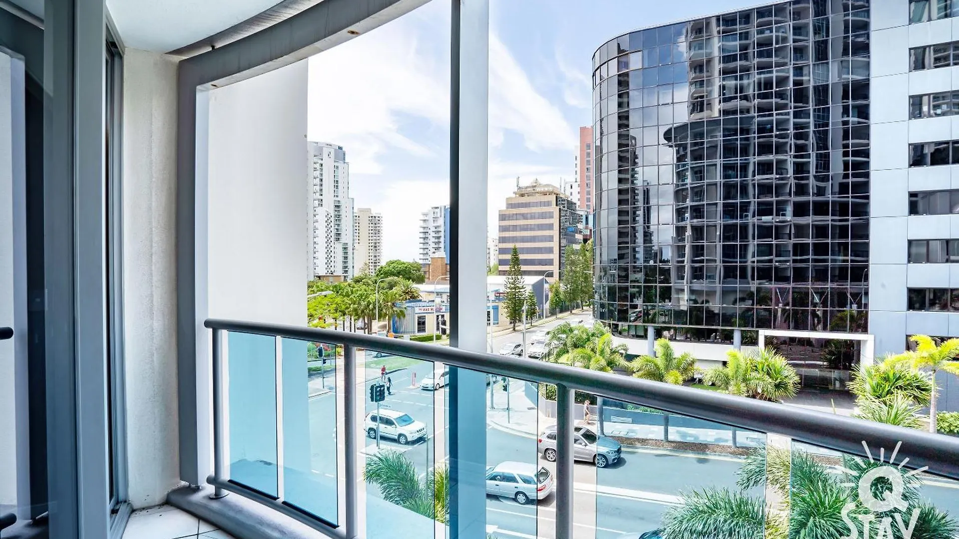 Chevron Renaissance Surfers Paradise Mid Week Madness Deal - Q Stay Gold Coast