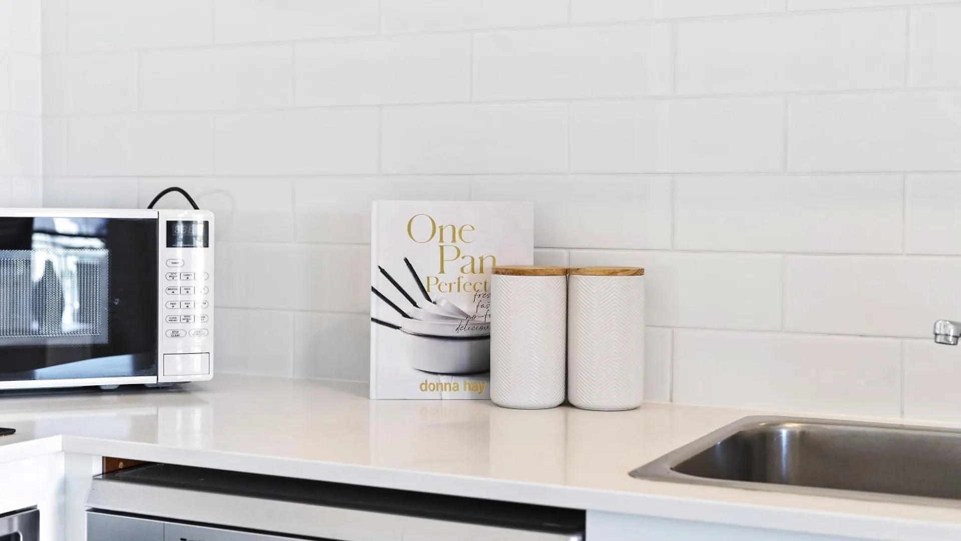 Chevron Renaissance Surfers Paradise Mid Week Madness Deal - Q Stay Gold Coast 0*,