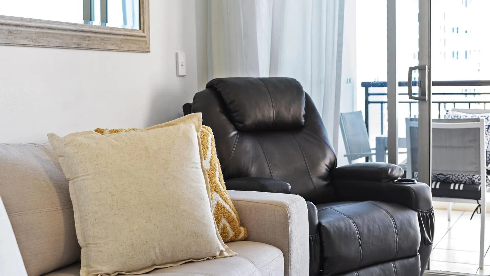Chevron Renaissance Surfers Paradise Mid Week Madness Deal - Q Stay Gold Coast