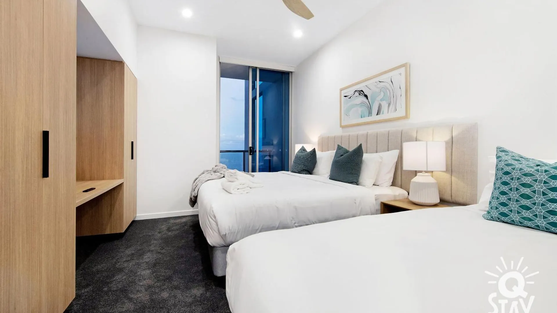 Apartment Chevron Renaissance Surfers Paradise Mid Week Madness Deal - Q Stay Gold Coast
