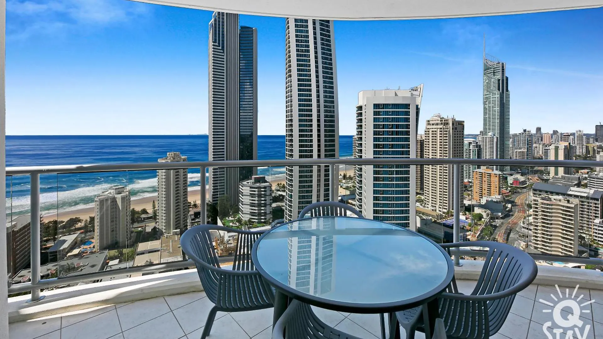 Chevron Renaissance Surfers Paradise Mid Week Madness Deal - Q Stay Gold Coast