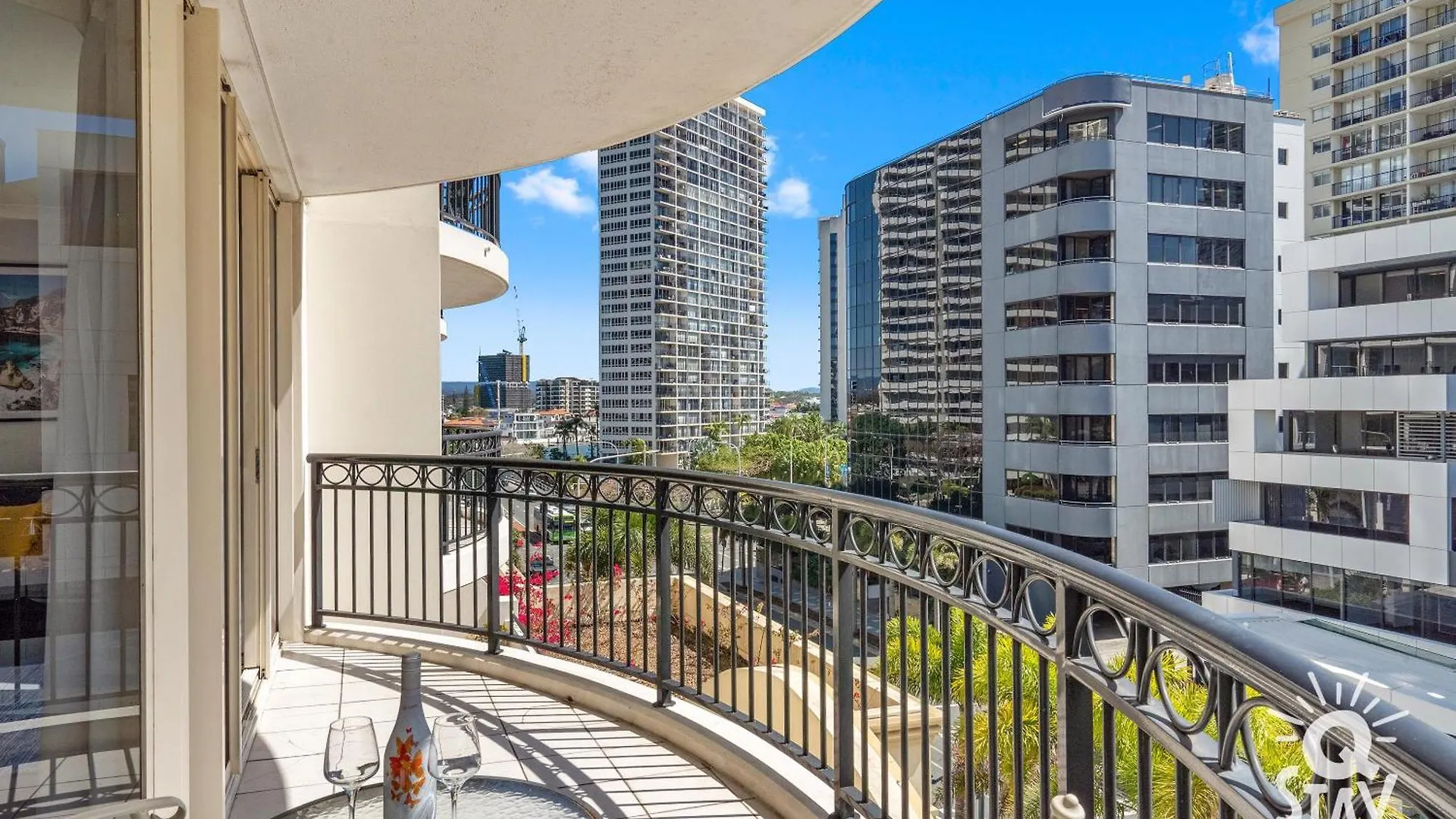 Apartment Chevron Renaissance Surfers Paradise Mid Week Madness Deal - Q Stay Gold Coast