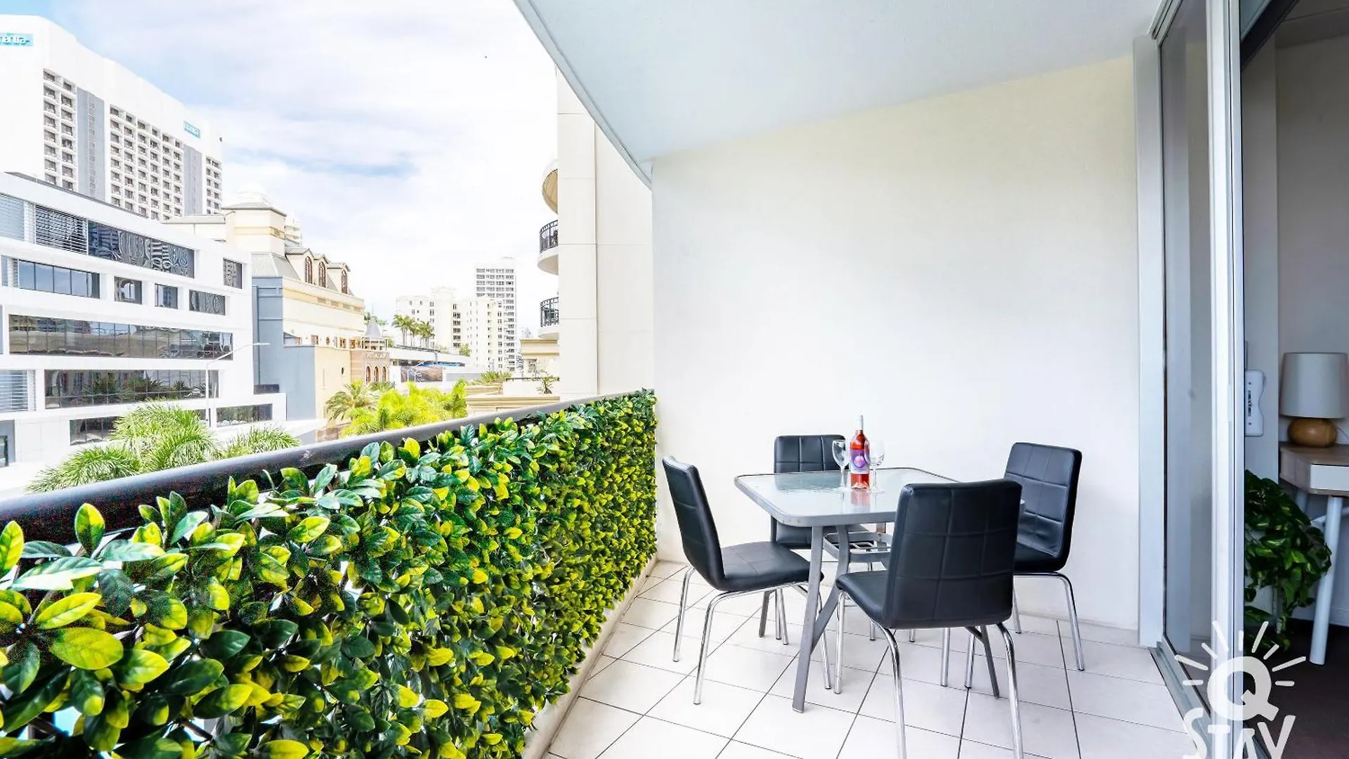 Chevron Renaissance Surfers Paradise Mid Week Madness Deal - Q Stay Gold Coast 0*,